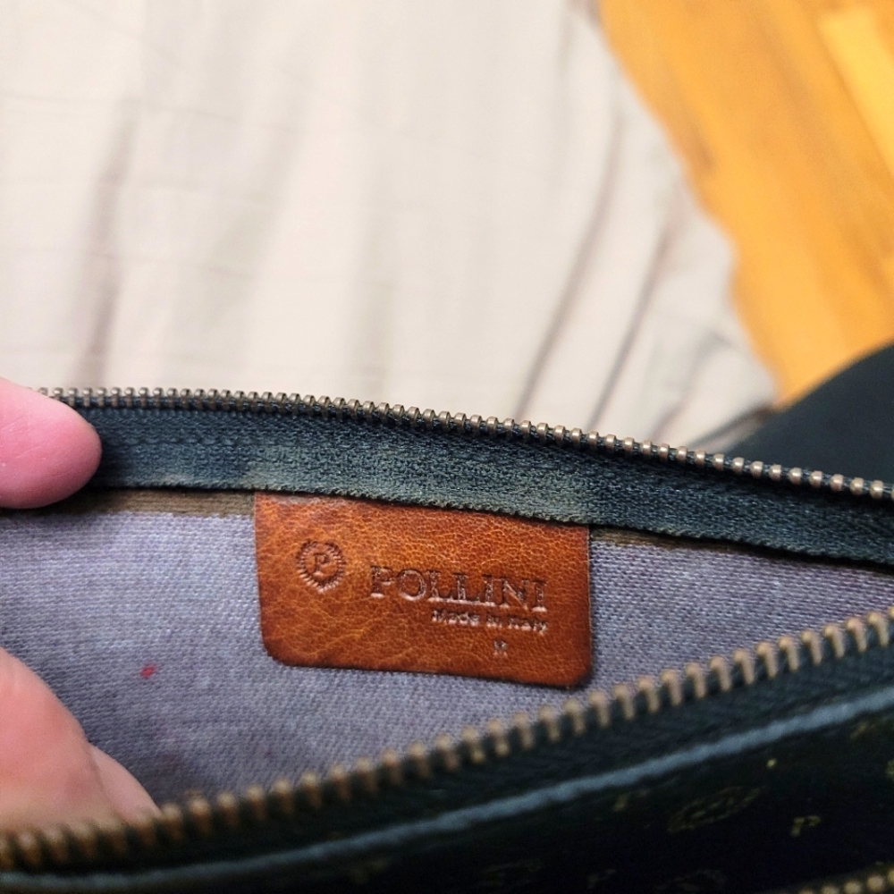 Pollini Leather Wallet That Turns Into 3 Individual Wallets - Picture 9 of 11